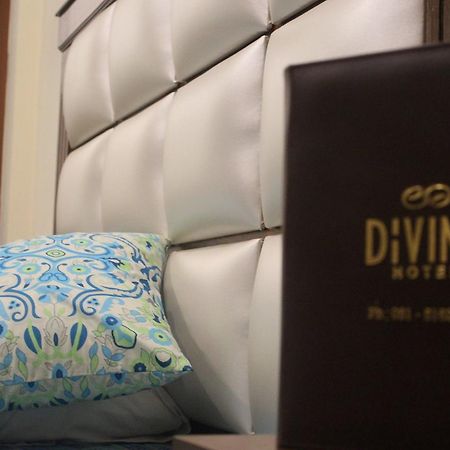 רוואלפינדי Divine Hotel מראה חיצוני תמונה