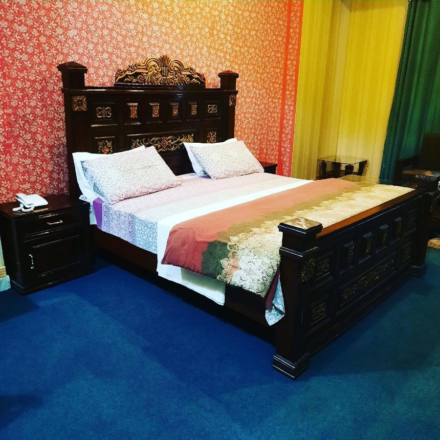 רוואלפינדי Divine Hotel מראה חיצוני תמונה